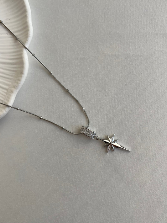 Kuzey Yıldızı Kolye