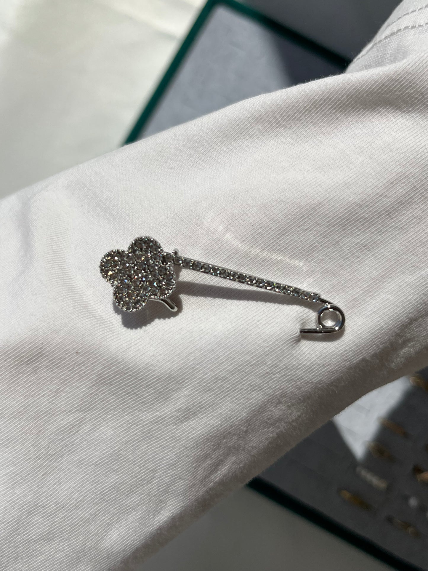 Çengel İğne Broş