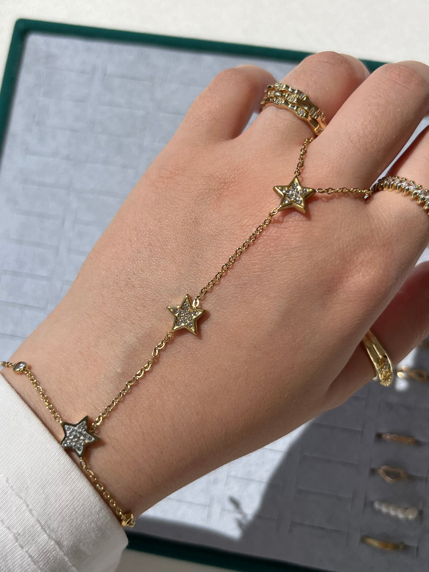 Çelik Yıldız Şahmeran